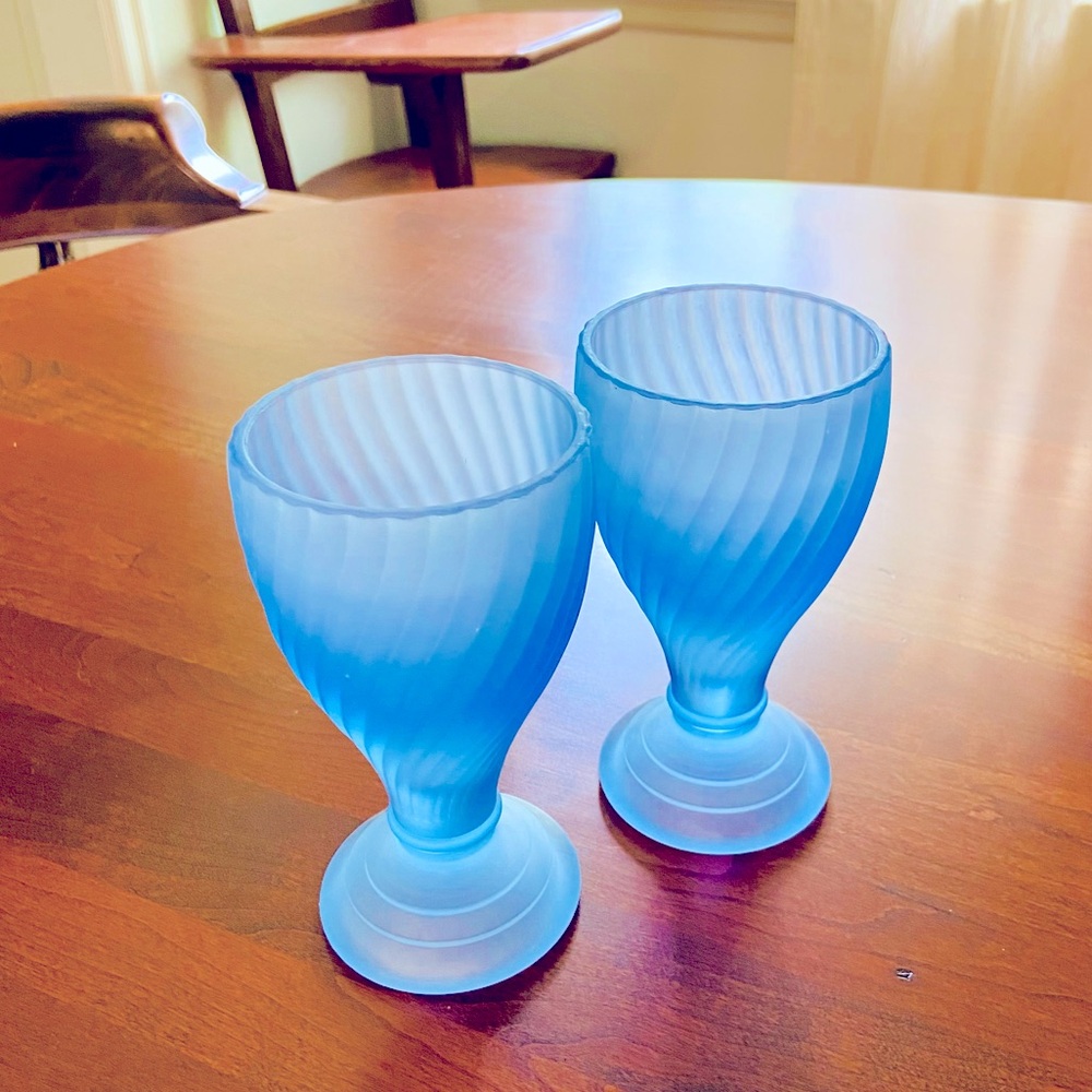 Set of two Vintage Footed Tumbler Glasses in Blue Swirl Satin Glass
